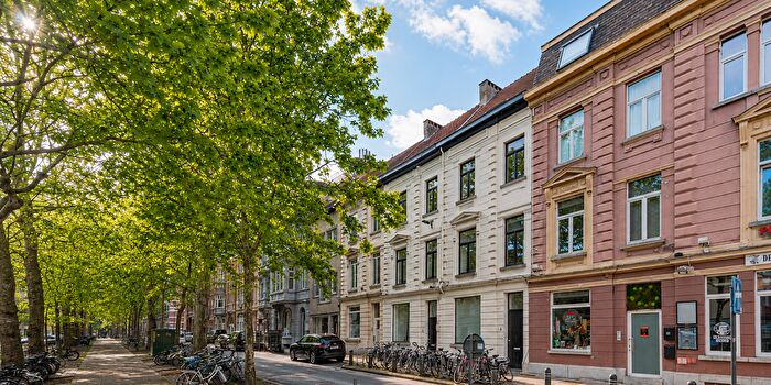 Maison 5 pièces à Kunstlaan, Gent, à vendre