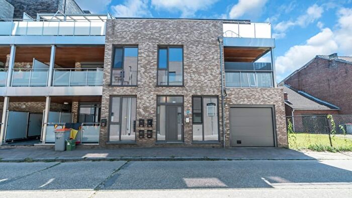 Zandstraat, Maasmechelen - Appartement 9 pièces à vendre