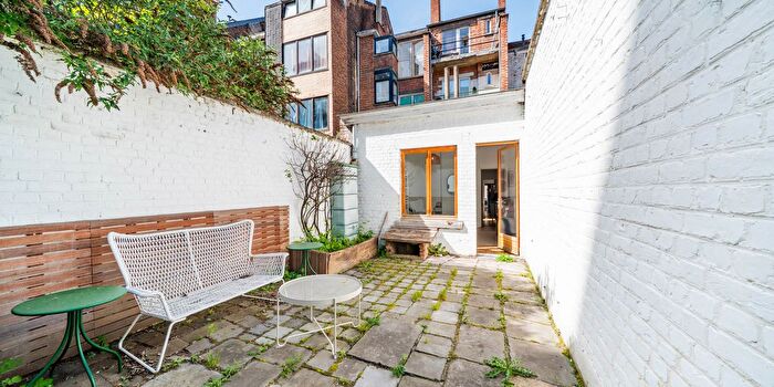 Appartement 2 pièces à Rue SaintNicolas, Namur, à vendre