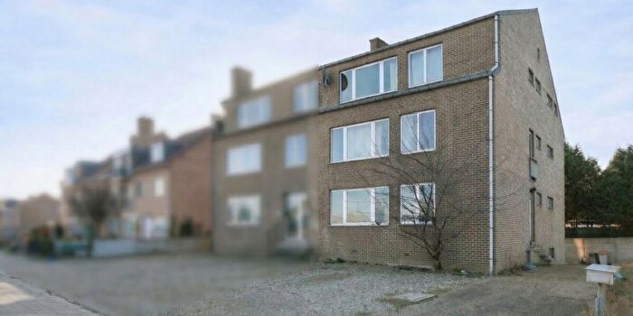 Appartement à Steenweg, Rekem, à vendre