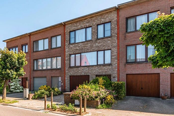 Maison 3 pièces à vendre à Leugstraat, Aartselaar