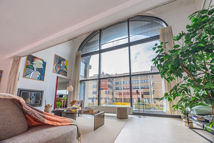 Maison 13 pièces à Fortuinstraat, Oostende, à vendre