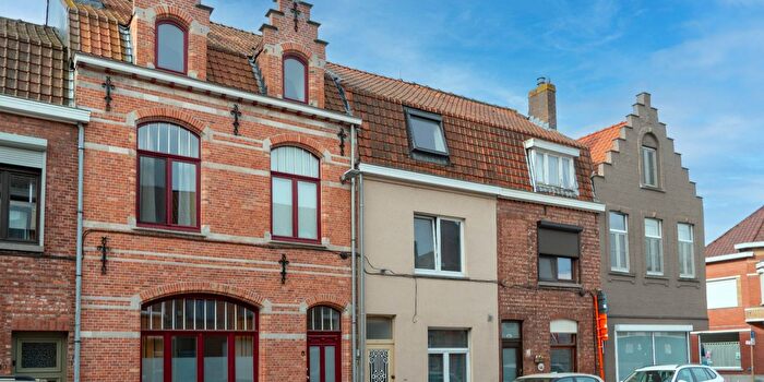 Weidestraat, Assebroek : Maison 4 pièces à vendre