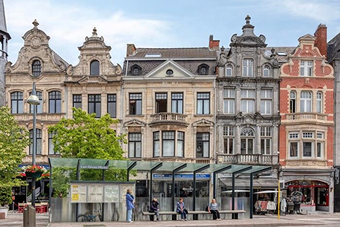 Grote Markt, Lier : Maison 11 pièces à vendre