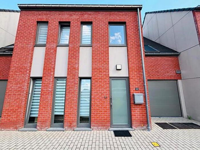 Impasse Denis, LeuzeenHainaut : Maison 3 pièces à louer