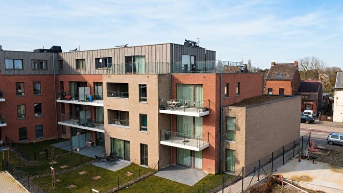 Rue Du Château D'eau, A : Appartement à louer