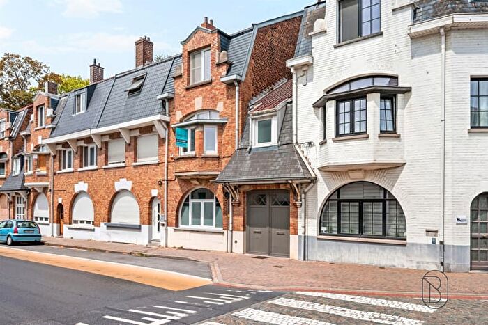 Maison 4 pièces à vendre à Oswald Ponettestraat, Ronse