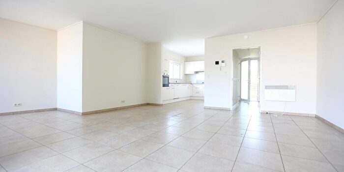 Avenue des Combattants, Bousval : Appartement 2 pièces à vendre