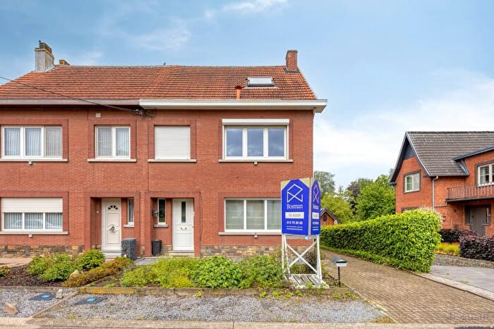 Maison 11 pièces à vendre à Fonteinstraat, ScherpenheuvelZichem