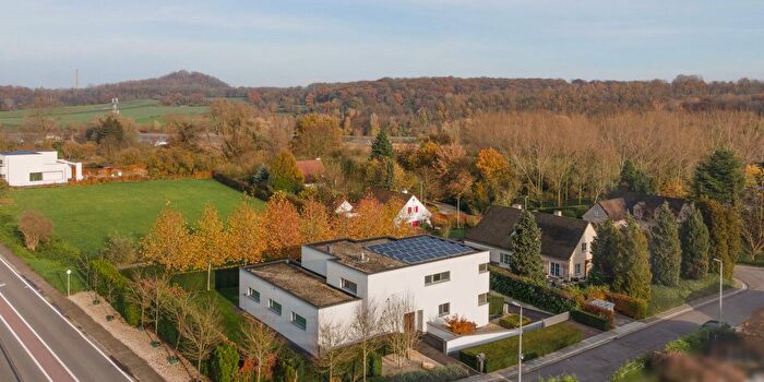 Maison 3 pièces à vendre à EbenEmael, Luik
