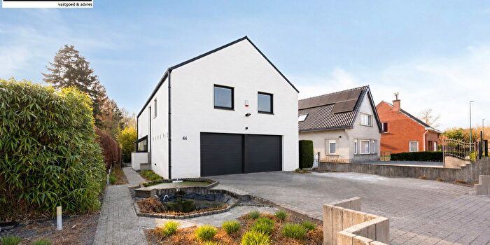 Kleistraat, Erembodegem : Maison 6 pièces à vendre