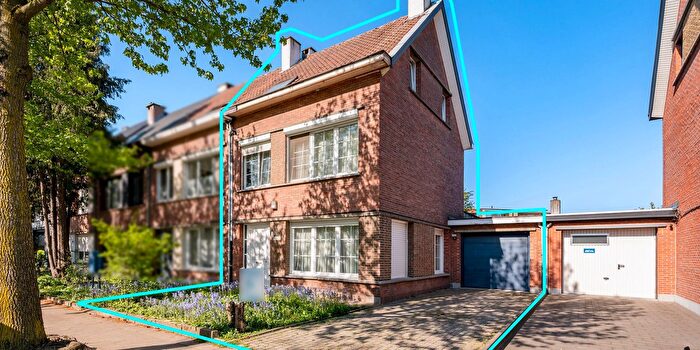 Laarsebaan, Merksem : Maison 4 pièces à vendre