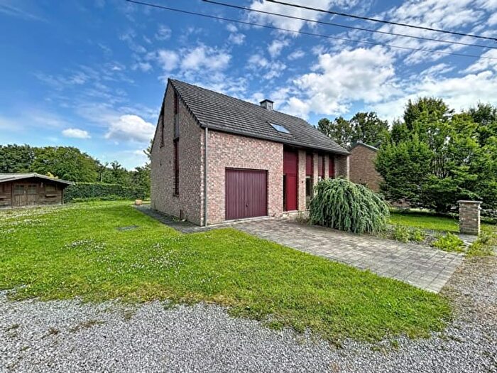 Rue de l'Ourgnette, SommeLeuze : Maison 3 pièces à vendre