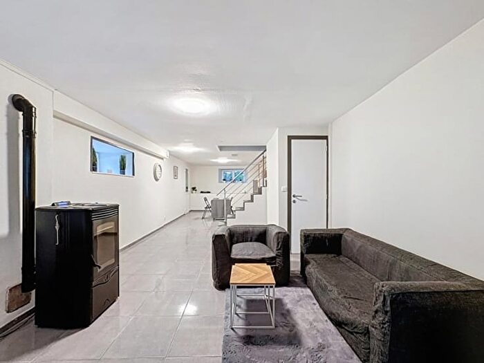 Rue de Oizy A, Bièvre MonceauenArdenne : Maison 2 pièces à vendre