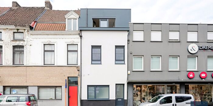 Maison à Brugsesteenweg, Mariakerke, à louer