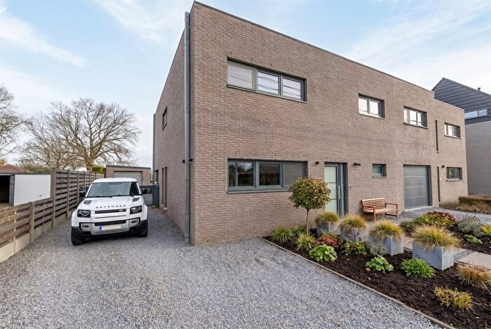 Maison 4 pièces à vendre à Tiensestraat A, ZICHEM