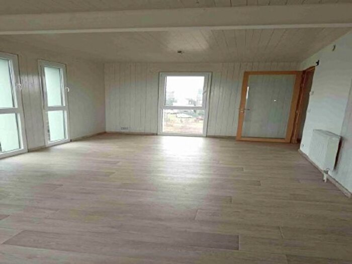 Appartement 5 pièces à Rue Nestor Bal, Marcinelle, à vendre