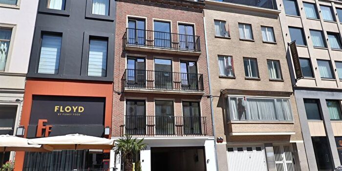 Stationsstraat B, Kortrijk - Appartement 2 pièces à vendre