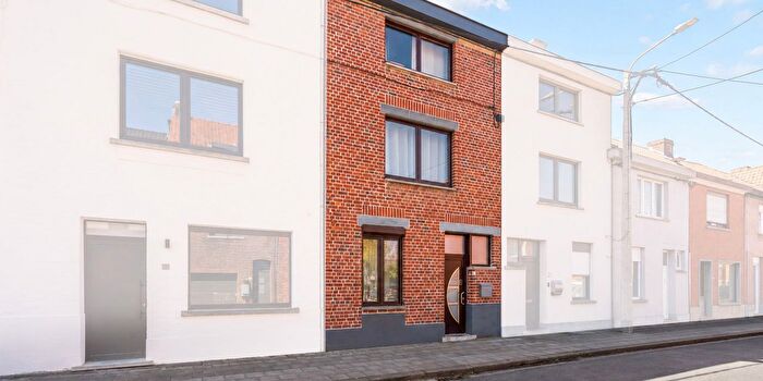 Maison 4 pièces à Lijnwaadstraat, Kortrijk, à vendre
