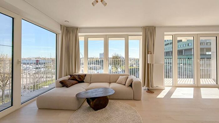 Appartement 2 pièces à Rigastraat, Antwerpen, à louer