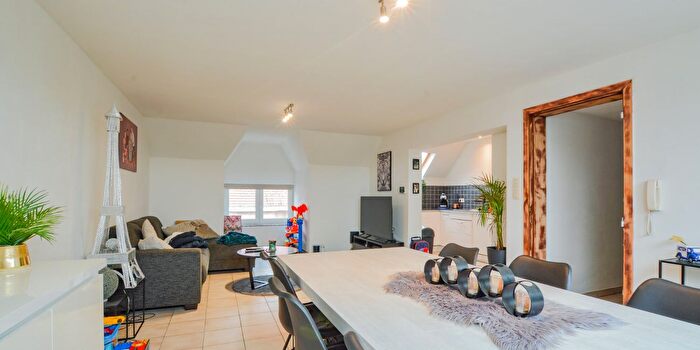 Appartement 3 pièces à vendre à Stationsstraat, Eernegem