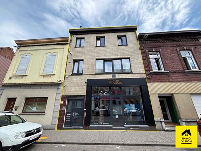 Rue Maréchal Foch, Châtelet : Maison 6 pièces à vendre