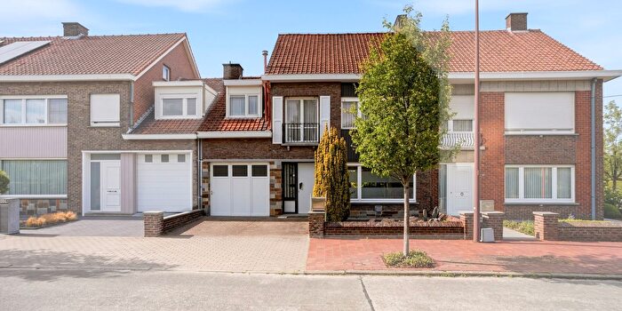 Maison 3 pièces à vendre à Burgemeester Callewaertlaan, Lichtervelde