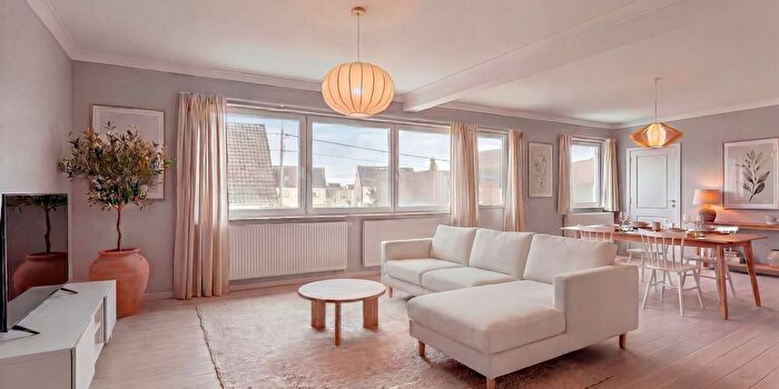 Appartement 4 pièces à Heirweg, Maaseik, à vendre