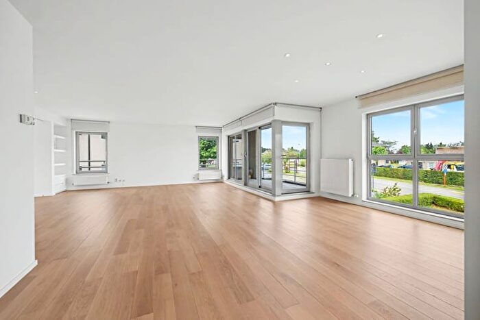 Appartement 8 pièces à louer à SintAndriesstraat, Belsele
