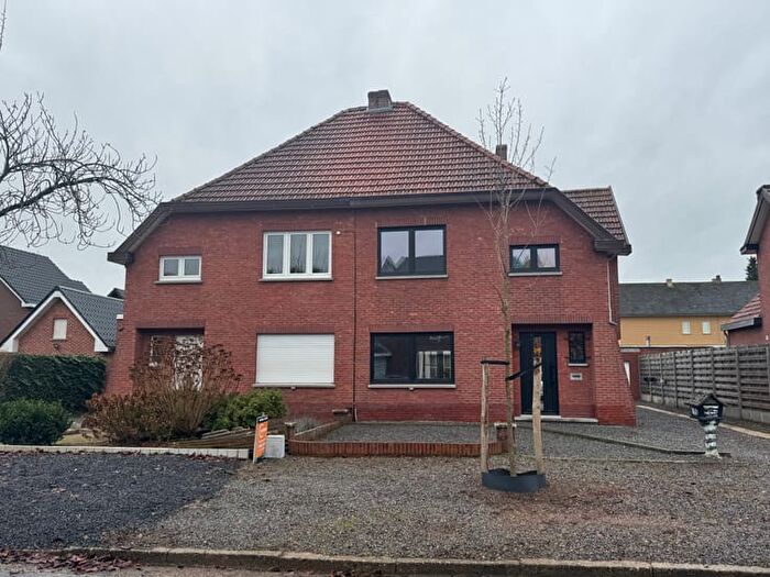 Rozenlaan, Beringen - Maison 3 pièces à vendre