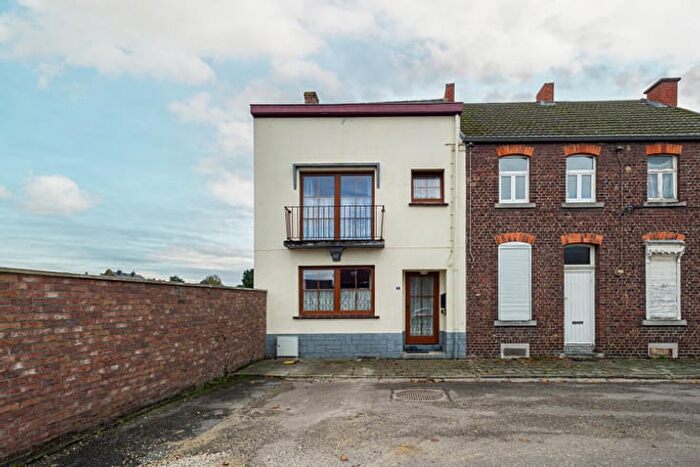 Maison 2 pièces à Place Brouez, Quaregnon, à vendre