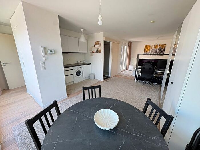 Appartement 5 pièces à Tabaksvest, Antwerpen, à louer