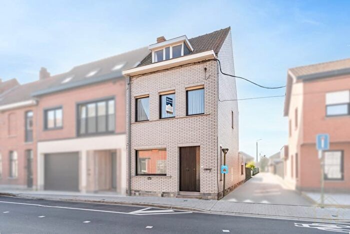 Maison 14 pièces à vendre - Roeselarestraat, Wevelgem