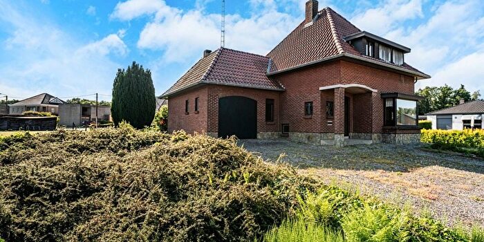 Stationsstraat, Zolder : Maison 3 pièces à vendre