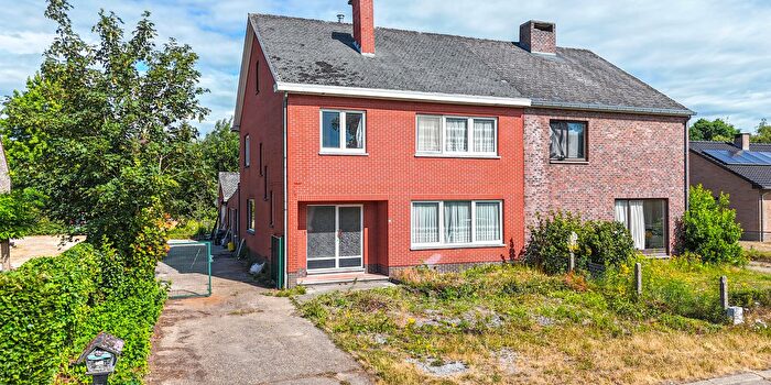 Alfons Jeurissenstraat, Diepenbeek : Maison 4 pièces à vendre