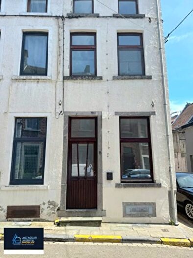 Rue central, Fleurus : Maison 2 pièces à louer