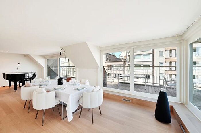 Appartement 16 pièces à Zeerobbenlaan, KnokkeHeist, à vendre