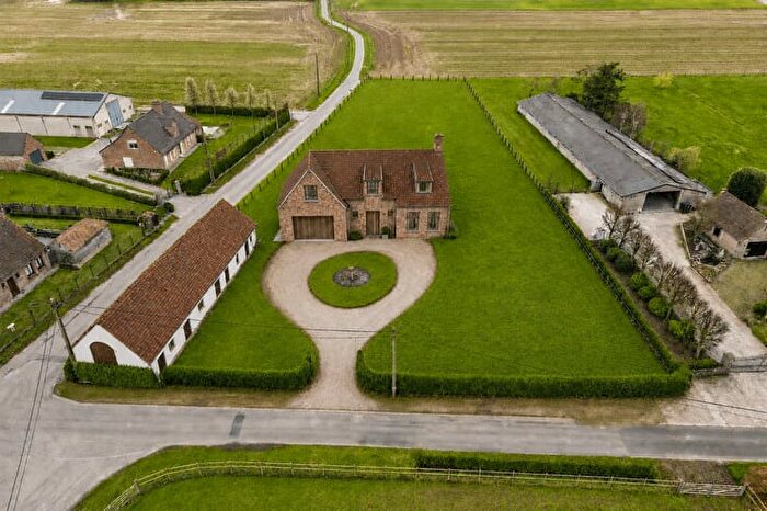 Maison 10 pièces à Berkstraat, Oostrozebeke, à vendre