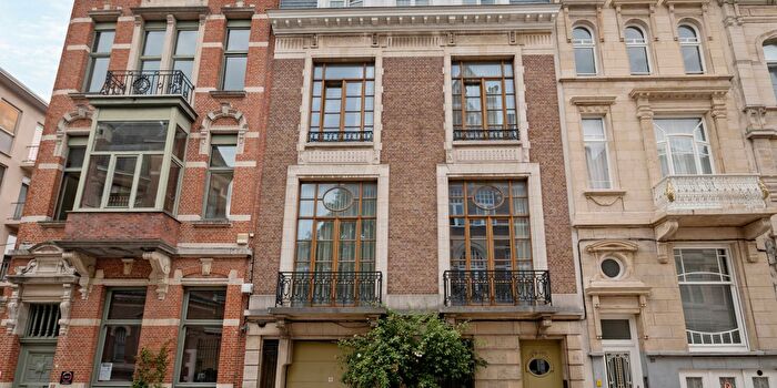 Generaal Capiaumontstraat, Berchem - Maison 5 pièces à vendre
