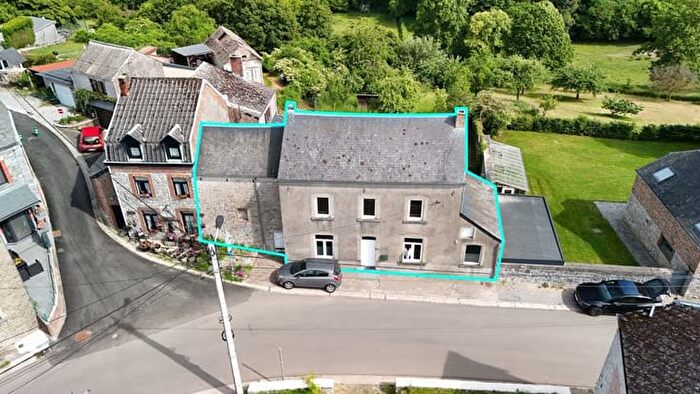 Maison 2 pièces à Rue du Centre, Anhée, à vendre