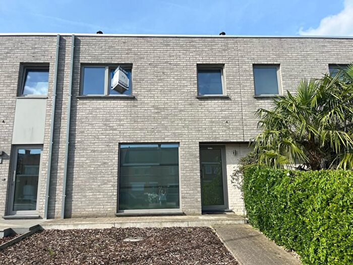 Maison 12 pièces à Aaltersesteenweg C, Deinze, à louer