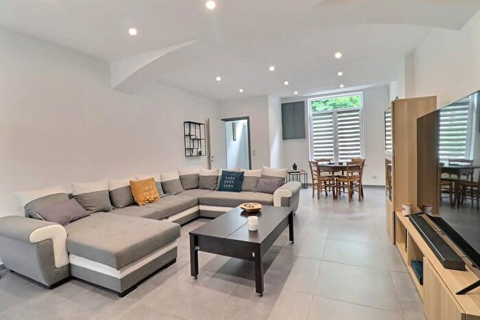RUE DU PETIT FONTENY, Châtelet : Maison 10 pièces à vendre