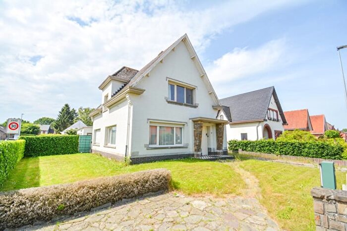 Maison 4 pièces à vendre à Stationsstraat, HEVER