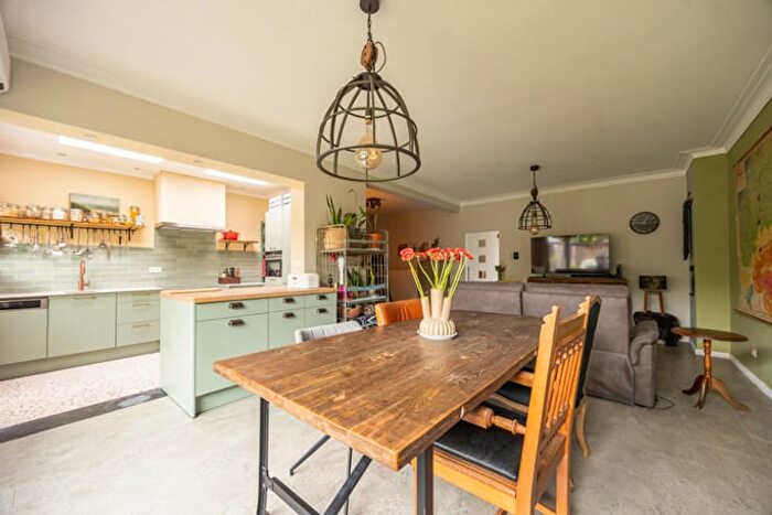 Rode Kruisstraat, Boom : Maison 4 pièces à vendre