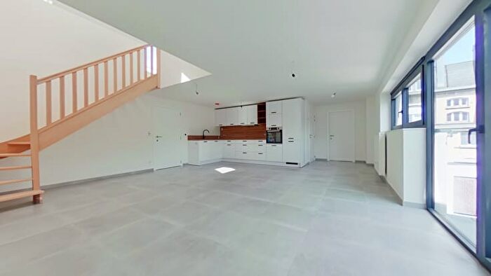 Appartement 11 pièces à vendre à Rue du Châteaubourlu, Ath