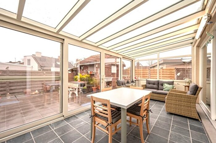 Karel de Ghelderestraat, Assebroek : Maison 5 pièces à vendre