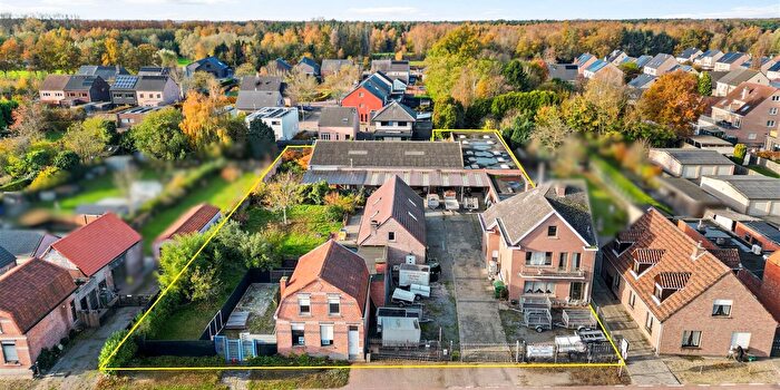 Hellestraat, Stekene : Maison 6 pièces à vendre