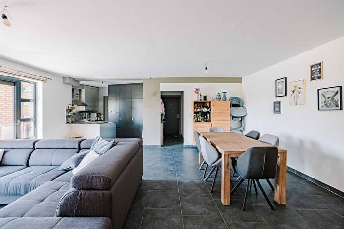 Rue Émile Deltenre, SAINTSAUVEUR : Appartement 2 pièces à vendre