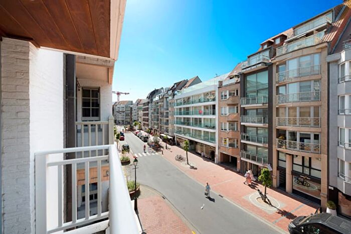 Appartement 3 pièces à Dumortierlaan, KnokkeHeist, à vendre