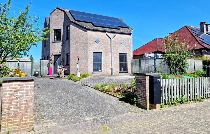 Maison 19 pièces à Kantonstraat, Nieuwerkerken, à vendre